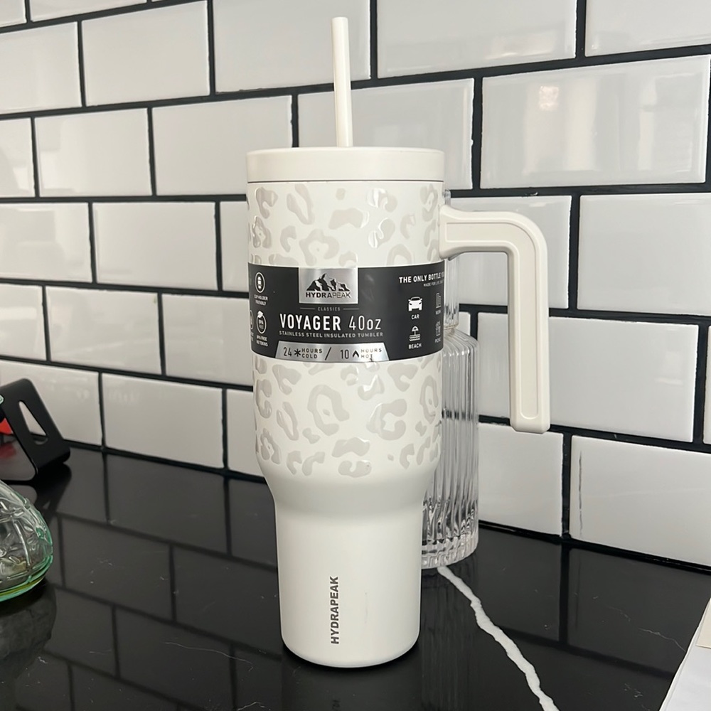 Hydrapeak tumbler *new